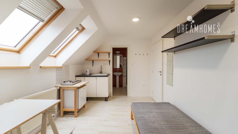 PRENÁJOM - Garsónka v centre Vajnor - Roľnícka ulica