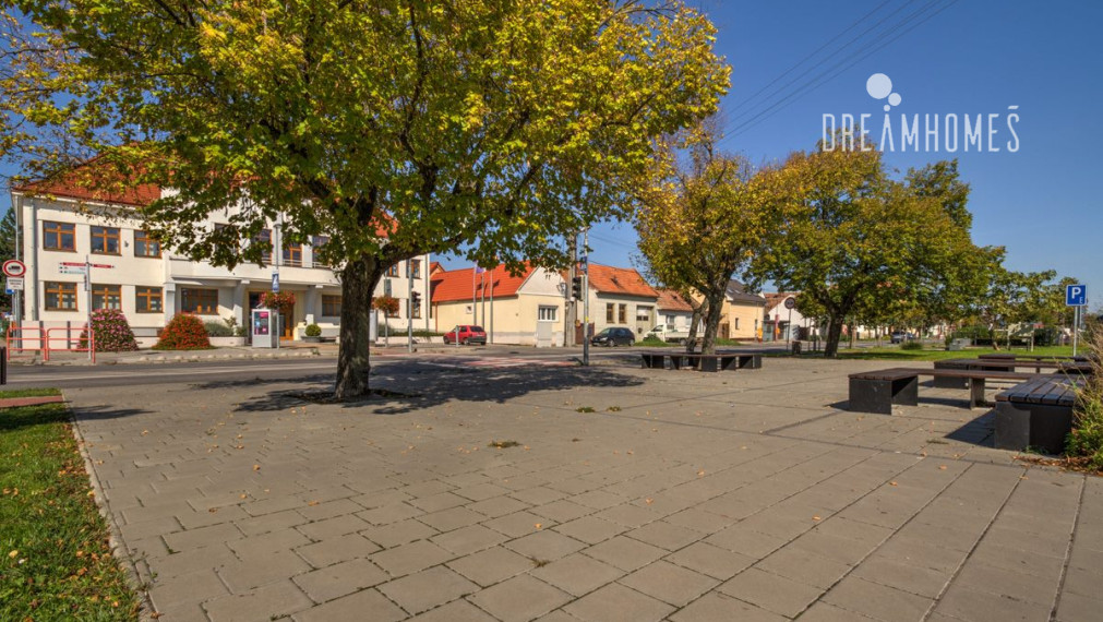 PREDAJ - Pekný pozemok v tichej časti Vajnory + novostavba