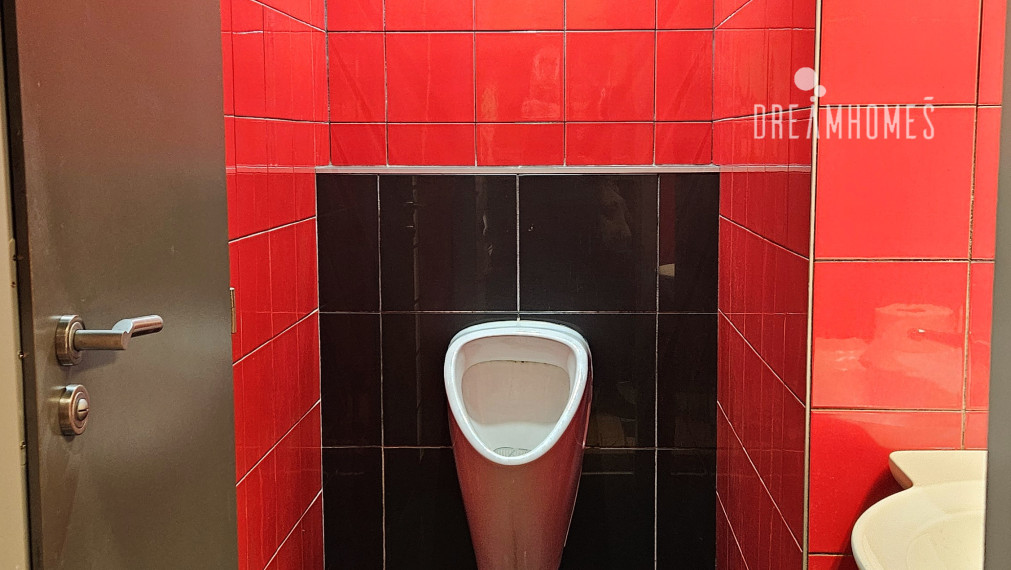 PREDAJ - Výborná lokalita - Obchodný priestor - Podnikanie