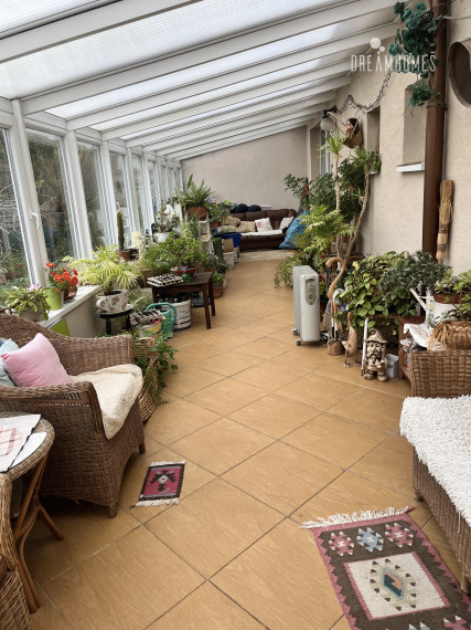 PREDAJ - Krásny 2 generačný dom vo Vajnoroch s prekrásnym veľkým pozemkom