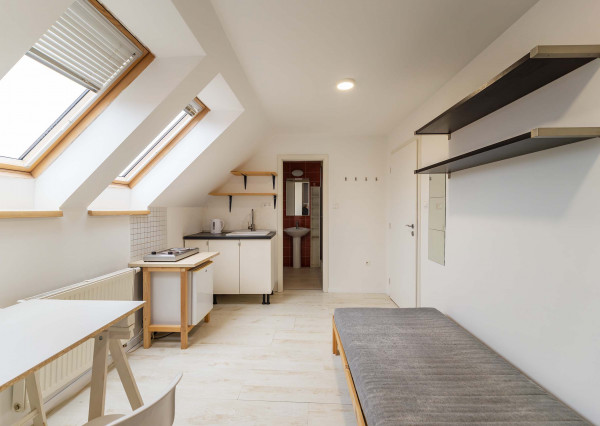 PRENÁJOM - Garsónka v centre Vajnor - Roľnícka ulica